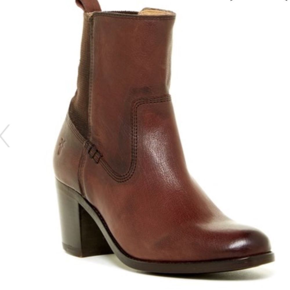 New Frye Janis Gore Brown Booties Size 9
